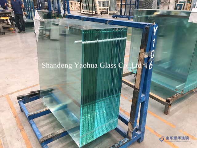 계단 난간용 강화유리