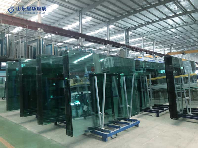 패들 테니스 코트 12mm 강화 유리