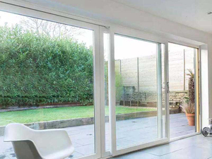 출입문용 내열유리